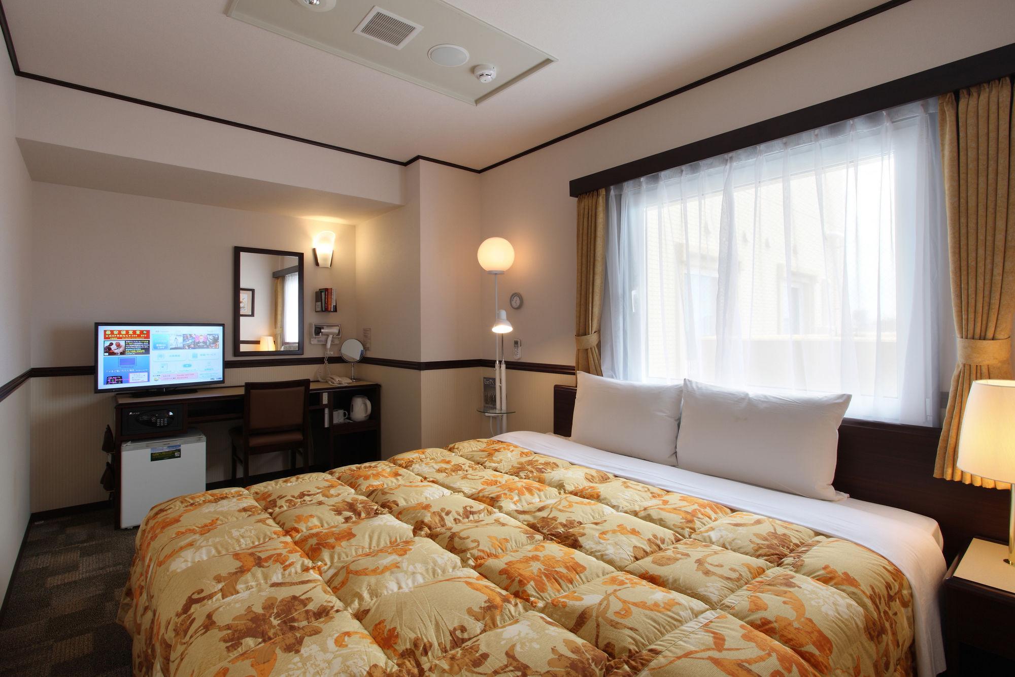 Toyoko Inn Tokyo Haneda Airport No.1 Екстериор снимка